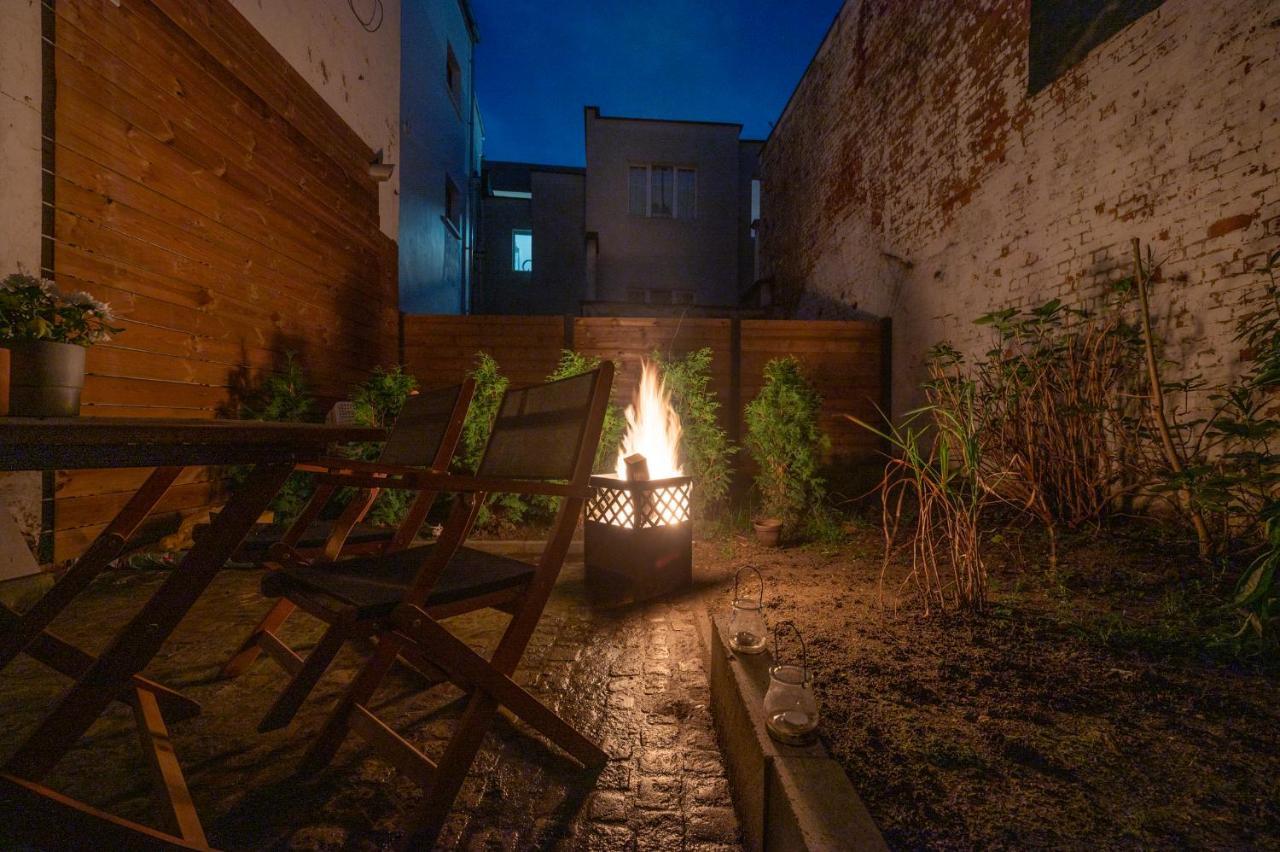 Garden In Center Apartment